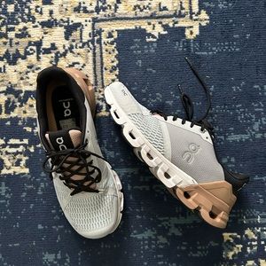 On Cloud Cloud Flyer/ glacier + rose brown / size 9
